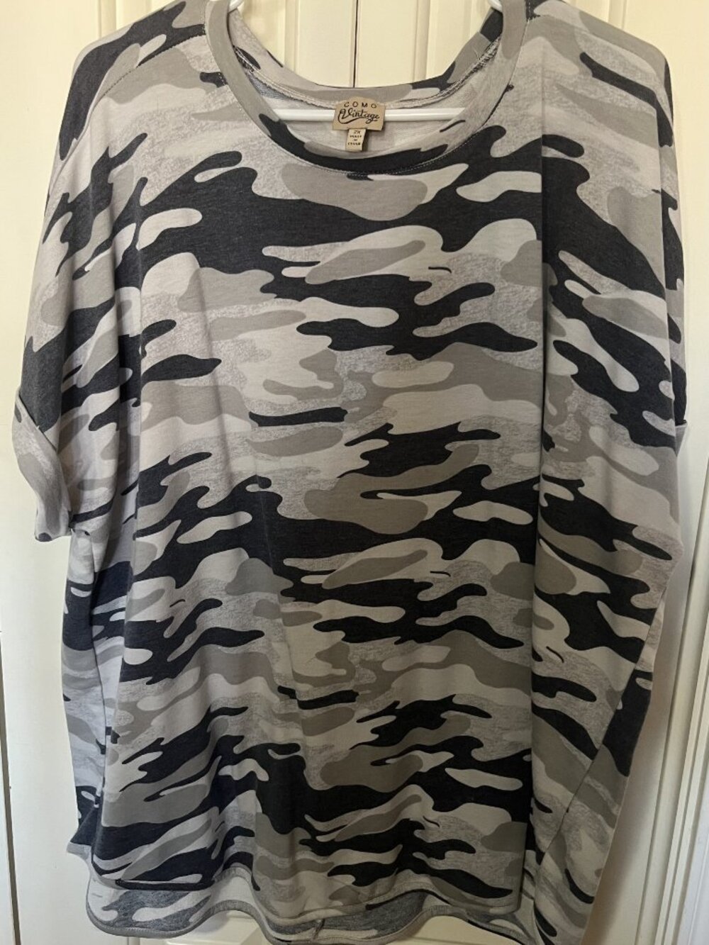 Como Vintage Camouflage Black/Grey 2X Top